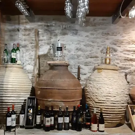 Feriehus 1870 Wine Cellar